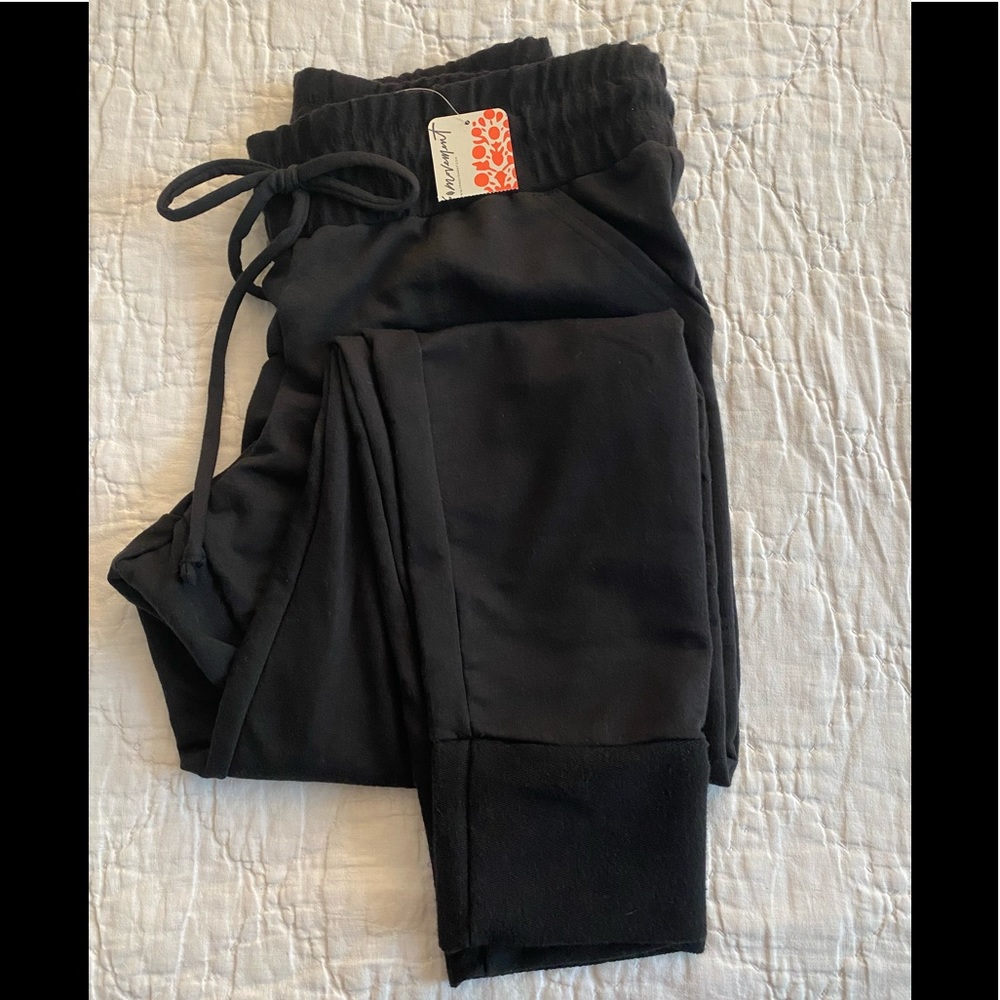 NWT Free People Movement Skinny Jogger Sweatpants Black - Picture 5 of 7